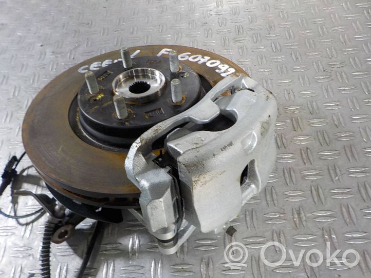 KIA Ceed Передний поворотный кулак (ступица, цапфа) F-607092