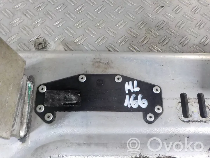 Mercedes-Benz ML AMG W166 Gearbox mounting bracket A1662410047