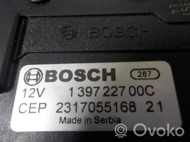 Audi A4 S4 B9 8W Etupyyhkimen vivusto 139722700C