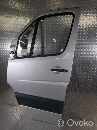 Mercedes-Benz Sprinter W906 Drzwi przednie 