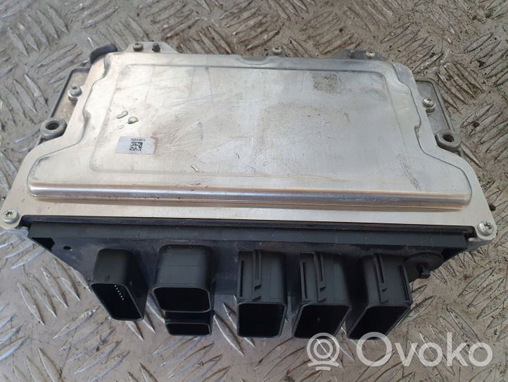 BMW 2 F46 Variklio valdymo blokas 0261S15085