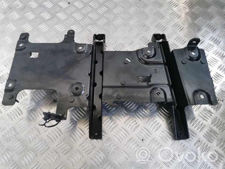 Opel Corsa F Boîte de batterie 9834471180