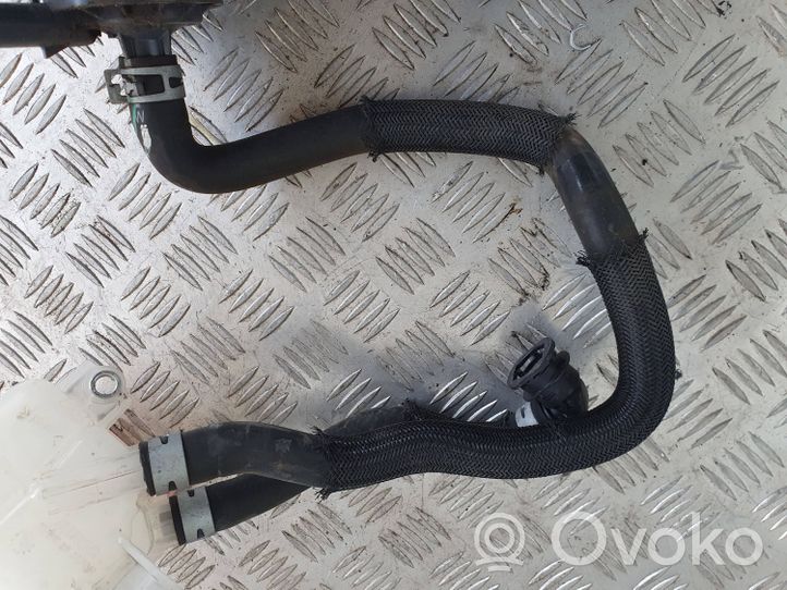 Toyota Auris E180 Pompe à eau de liquide de refroidissement G904052010