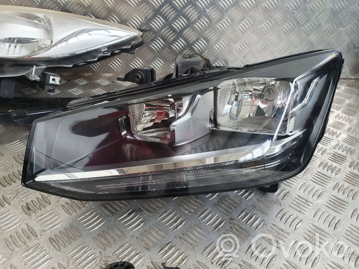 Audi Q2 - Lampa przednia 81A941003