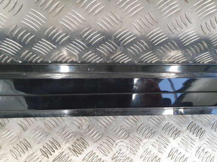 764193227R Renault Megane E-Tech Sill/side skirt trim, 181.18 € | RRR 