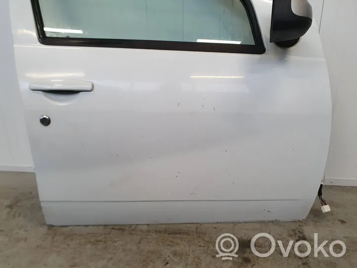 Dacia Duster Porte avant 