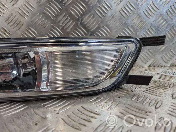 Volkswagen PASSAT B8 Fendinebbia anteriore 3G0941662L