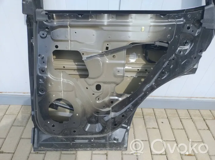 Nissan Qashqai J12 Aizmugurējās durvis 