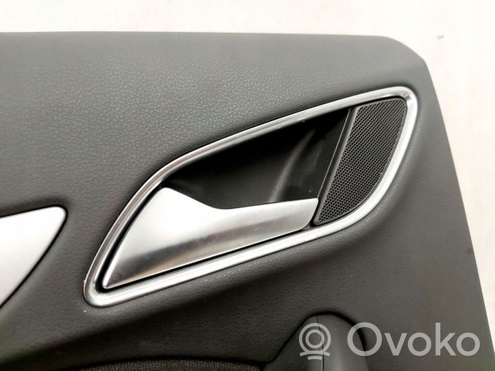 Audi Q3 8U Coupe-mallin takaosan koristelista 