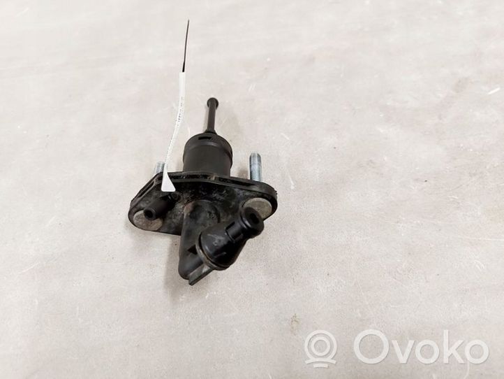 Opel Insignia A Clutch slave cylinder 55579998