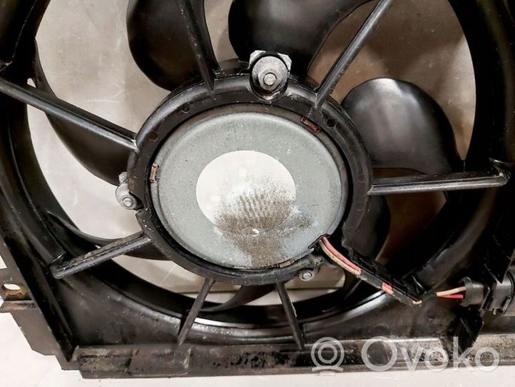 Volkswagen Tiguan Elektrinis radiatorių ventiliatorius 1K0121207BC