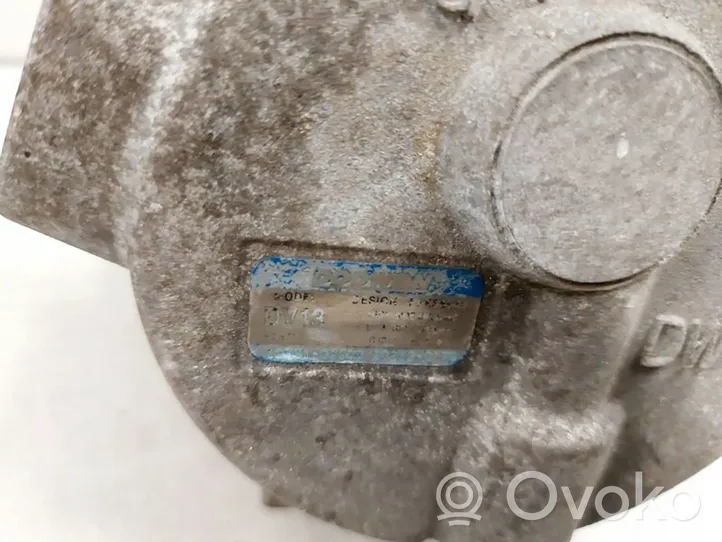 Hyundai i40 Ilmastointilaitteen kompressorin pumppu (A/C) 1B331-03300