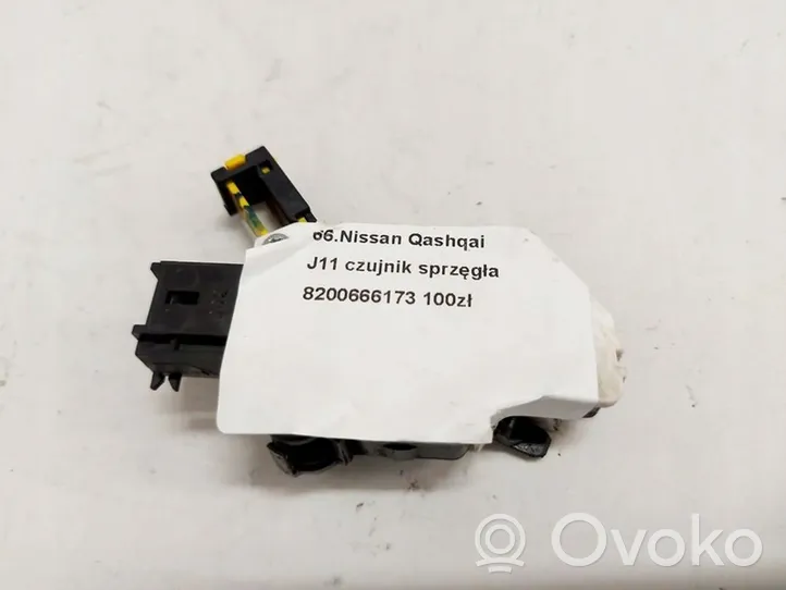 Nissan Qashqai Sensor de nivel del líquido del embrague 8200666173