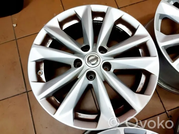 Nissan Qashqai R17 alloy rim 403004EA1B