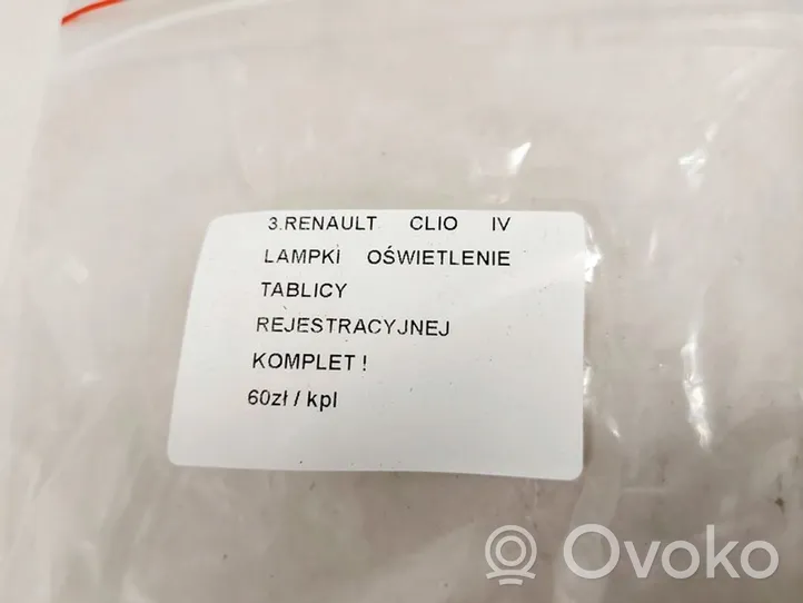 Renault Clio IV Lampa oświetlenia tylnej tablicy rejestracyjnej 