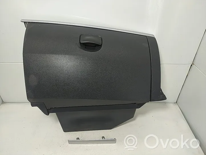 Renault Clio III Garniture, tiroir console centrale 