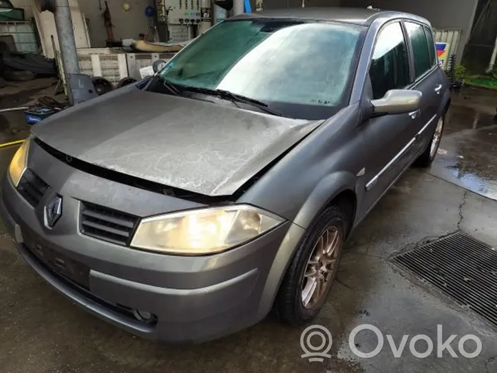 Renault Megane II Lampa przednia 