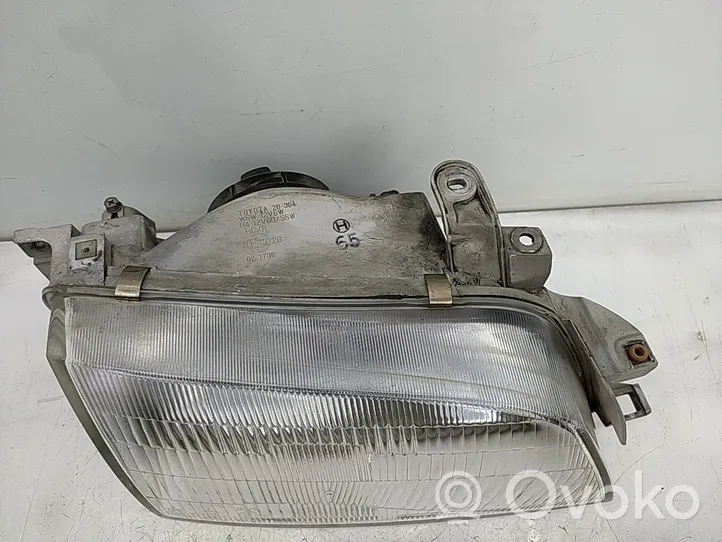 Toyota Carina T190 Headlight/headlamp 