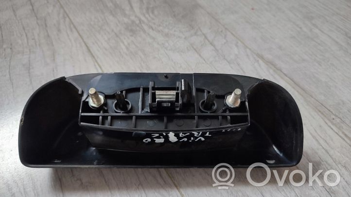 Opel Vivaro Lampa oświetlenia tylnej tablicy rejestracyjnej 8200211477 93850149