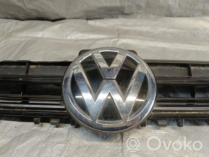Volkswagen Golf VIII Grille de calandre avant 