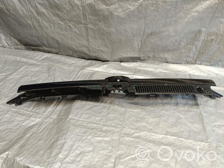 Volkswagen Touran II Front bumper upper radiator grill 5TA853653B