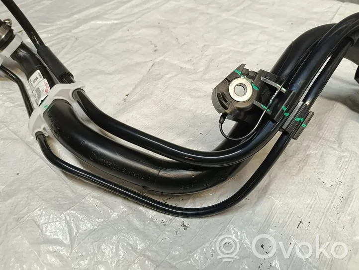 Toyota C-HR Tubo e bocchettone per riempimento serbatoio del carburante 77201-F4090