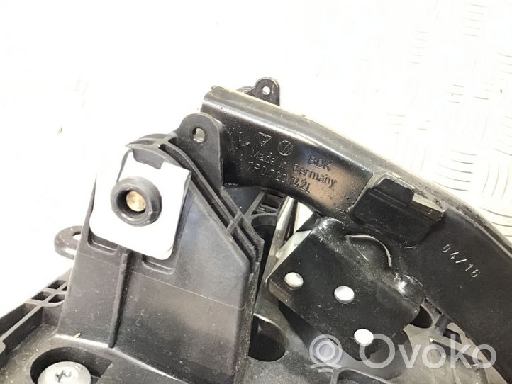 Volkswagen Touareg II Brake pedal 7P0723142L