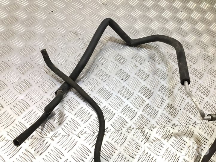 Mercedes-Benz GLE (W166 - C292) Engine coolant pipe/hose A1668304000