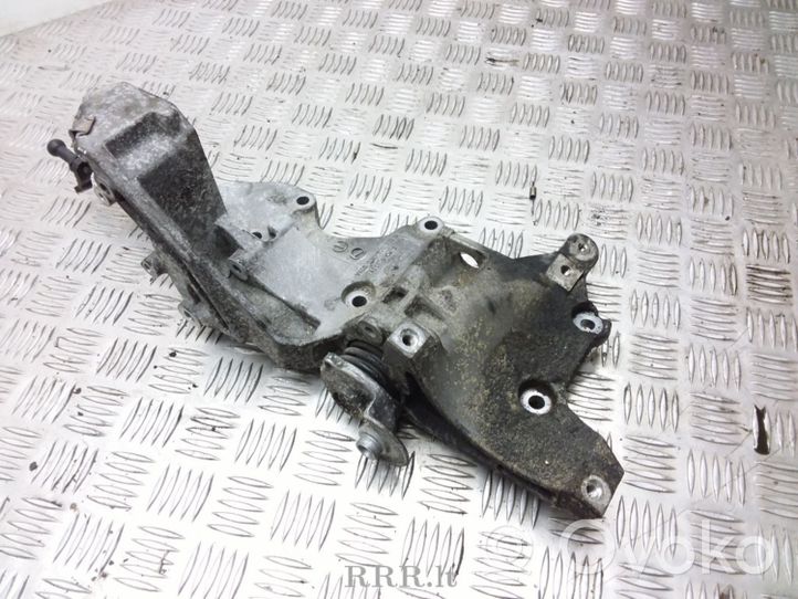 Volkswagen Tiguan Support de générateur / alternateur 03L903139D