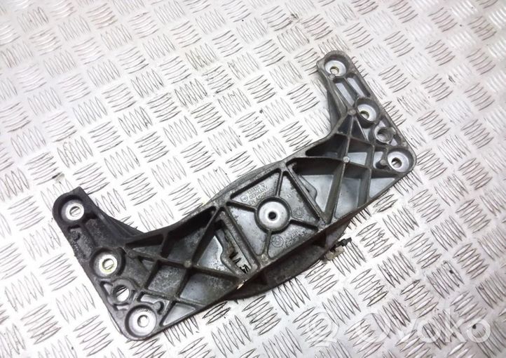 BMW 5 E60 E61 Support de boîte de vitesses 6761106