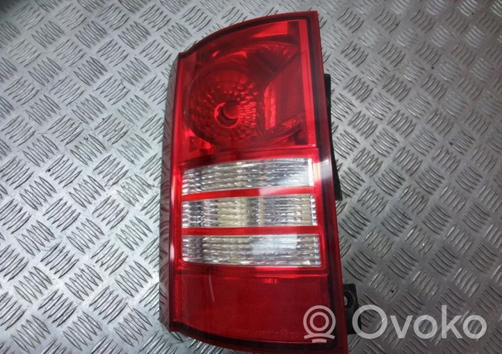 Chrysler Town & Country V Rear/tail lights 