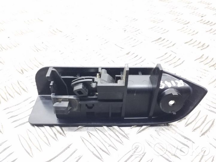 Toyota Prius (XW20) Fuel tank opening switch 