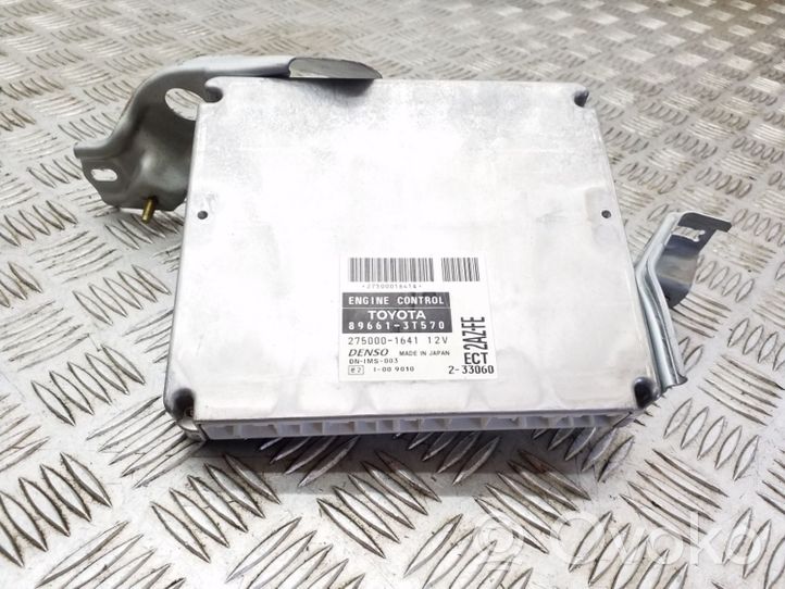 Toyota Camry Calculateur moteur ECU 896613T570