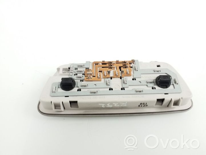 Volvo V50 Lampka podsufitki tylna 30889210