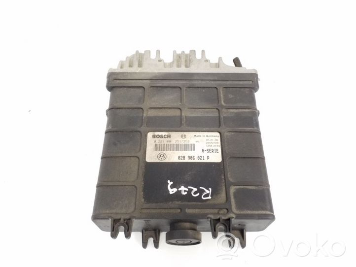 Volkswagen Sharan Dzinēja vadības bloks 0281001251