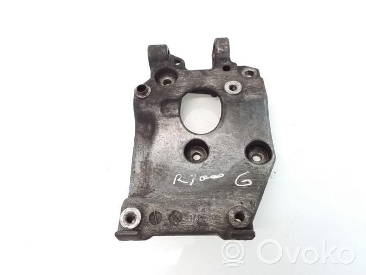 Peugeot 307 Support de générateur / alternateur 9646719580