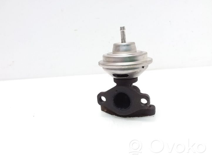 Volkswagen PASSAT B4 Soupape vanne EGR 028131501E