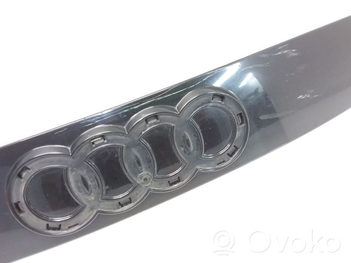 Audi A2 Grille de calandre avant 8Z0853631