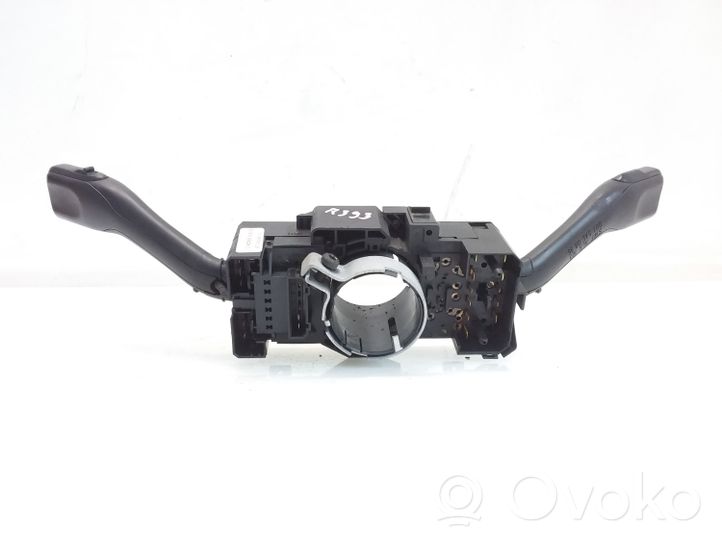 Audi A2 Pyyhkimen/suuntavilkun vipukytkin 8L0953513G