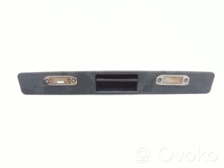 Volvo V70 Éclairage de plaque d'immatriculation 31253018