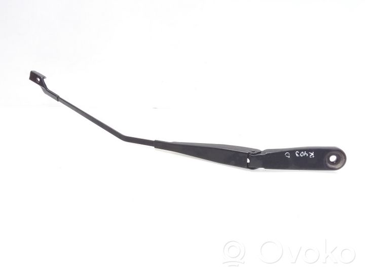 Volvo XC60 Front wiper blade arm 30753526