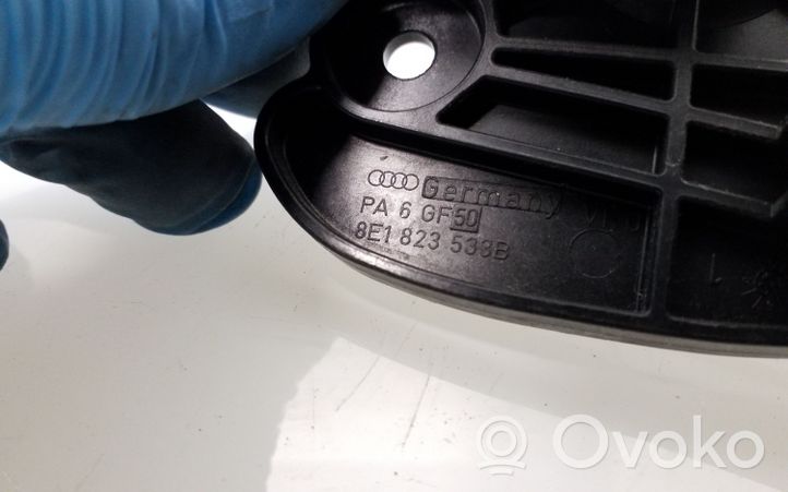 Audi A4 S4 B7 8E 8H Poignée, déverrouillage du capot moteur 8E1823533B