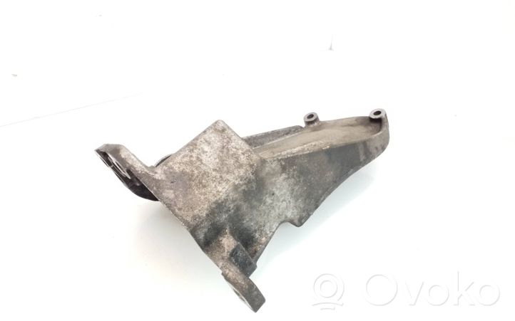 Volvo XC60 Supporto di montaggio scatola del cambio 31370633