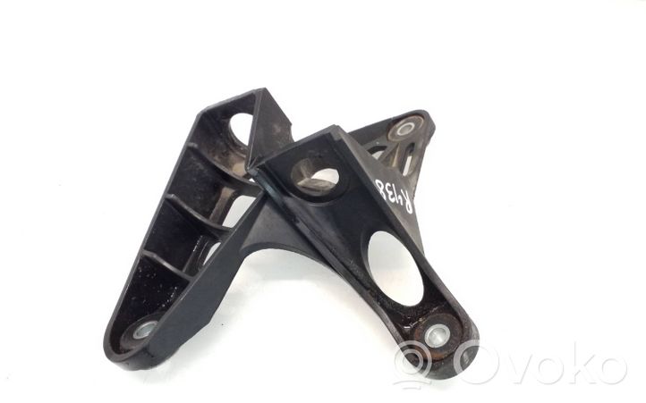 Skoda Octavia Mk2 (1Z) Supporto del cavo della leva del cambio 1K0711789G