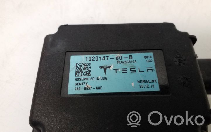 Tesla Model X Unité de commande portail 102014700B