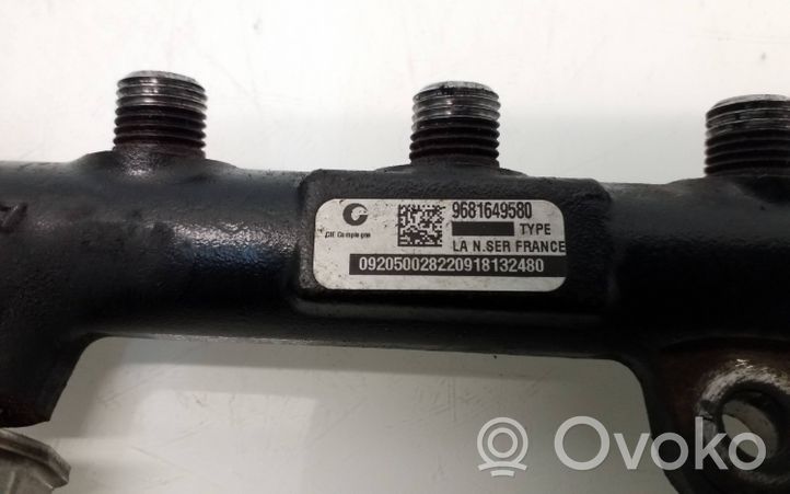 Ford Kuga I Tuyau de conduite principale de carburant 9681649580