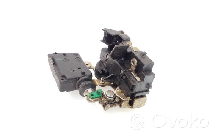 Renault Twingo I Front door lock 