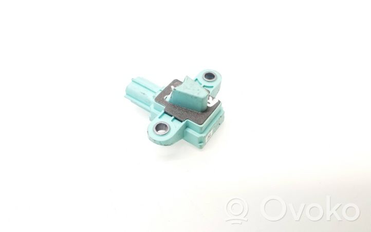 Audi A5 8T 8F Airbagsensor Crashsensor Drucksensor 8K0955557C