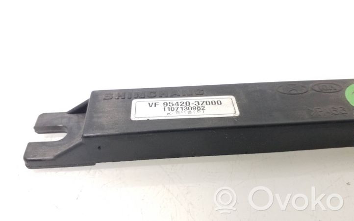 Hyundai i40 Antenne GPS 954203Z000