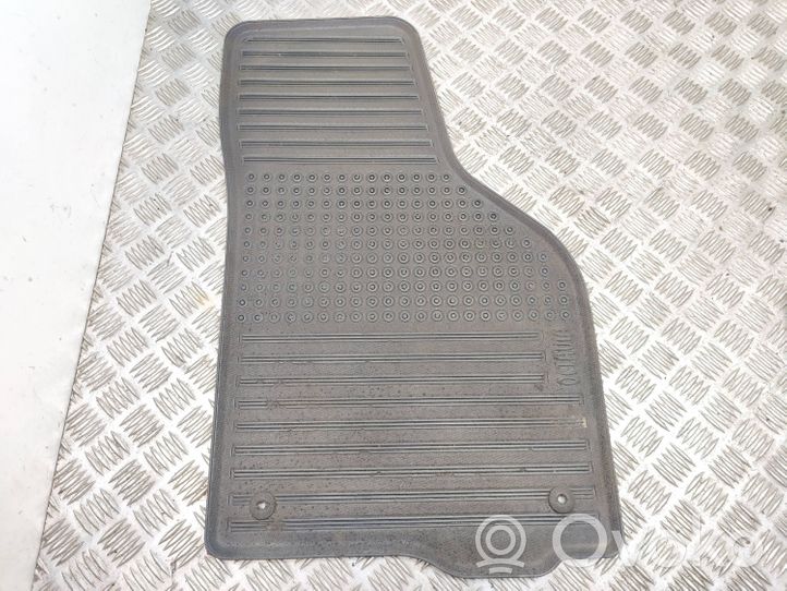 Skoda Octavia Mk2 (1Z) Set di tappetini per auto 1Z1862436